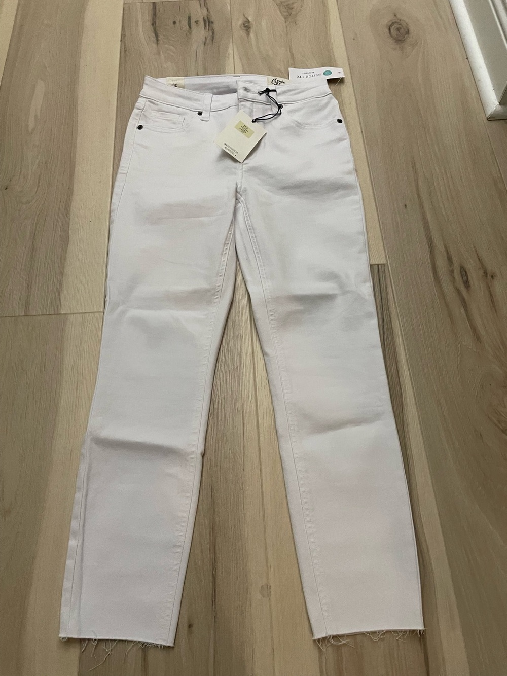 Cosmic Blue Love Women's White Straight-Leg Jeans - Unbranded